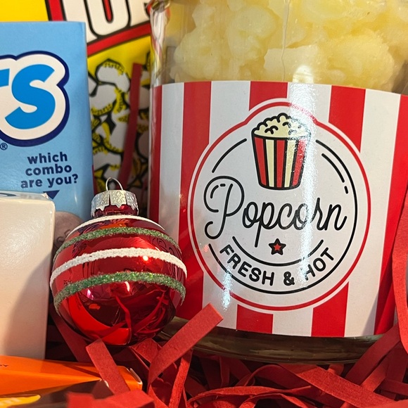 Movie Night Gift Box with Glass Coca Cola Bottles w/straw - Picture 12 of 13